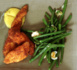 Croustillant de poulet au curry et haricots verts aux amandes