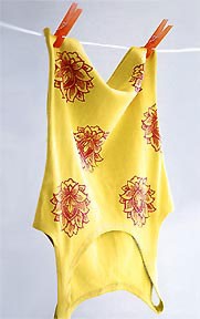mod�le expliqu� : T-shirt imprim� fleurs