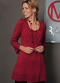 mod�le expliqu� :<br>robe points jour et dentelle