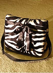 mod�le expliqu� :<br>sac bandouli�re � coudre
