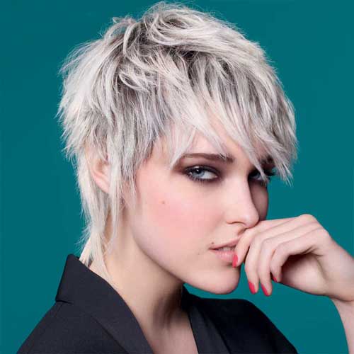 Coupe cheveux courts - Camille ALBANE - Automne-Hiver 2016-2017. Coupe cheveux courts - Camille ALBANE - Automne-Hiver 2016-2017.
