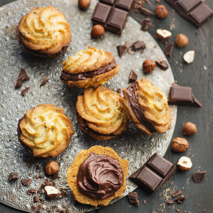 Petits sablés noisettes et ganache chocolat