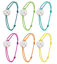 Bracelet "Cœur entrelacé" Poiray en argent dont les bénéfices de la vente seront versés au Téléthon. Bracelet "Cœur entrelacé" Poiray en argent dont les bénéfices de la vente seront versés au Téléthon.