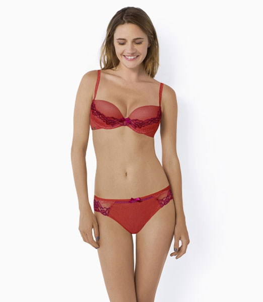 Couleur rouge : parure lingerie Variance