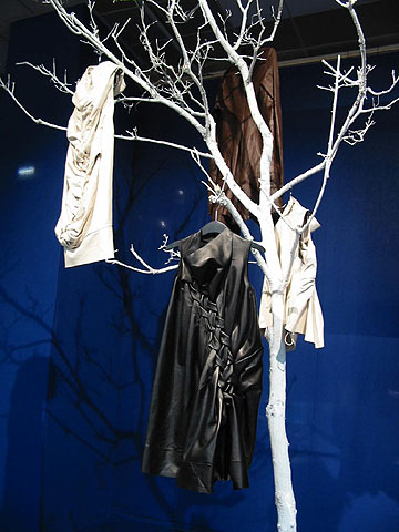 robes en cuir tressé Denis Gagnant robes en cuir tressé Denis Gagnant