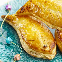 Recette facile Pâques : poissons d'avril, feuilletés saumon et épinard Recette facile Pâques : poissons d'avril, feuilletés saumon et épinard