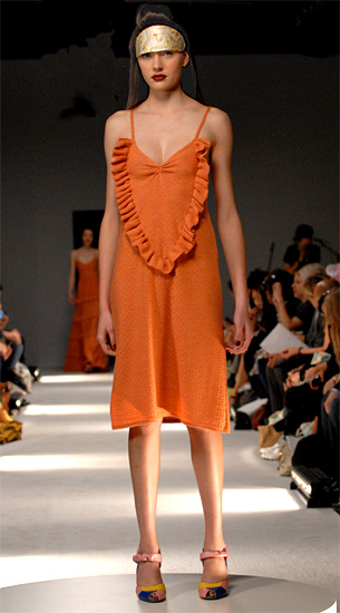 robe orange Ivana Helsinki
