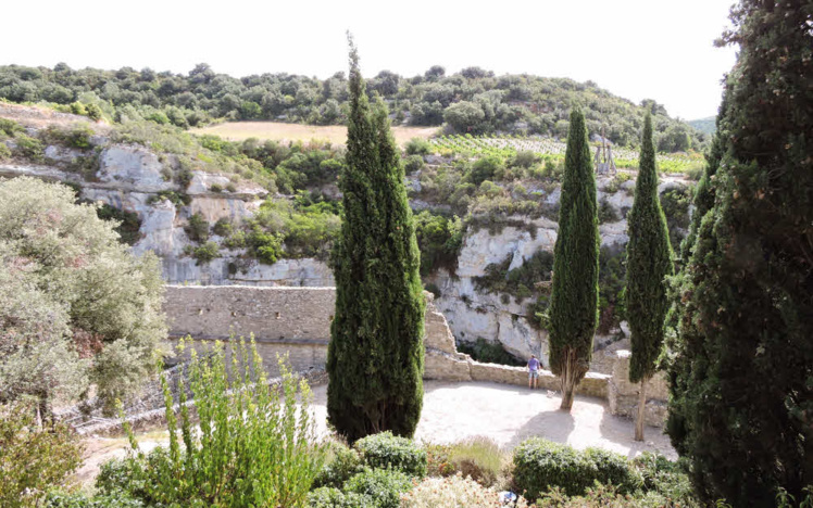 Minerve, capitale du Minervois, figure sur la liste des Plus Beaux Villages de France. Minerve, capitale du Minervois, figure sur la liste des Plus Beaux Villages de France.