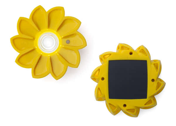 Cadeau thème NATURE - Lampe à capteur solaire Altermundi. Cadeau thème NATURE - Lampe à capteur solaire Altermundi.