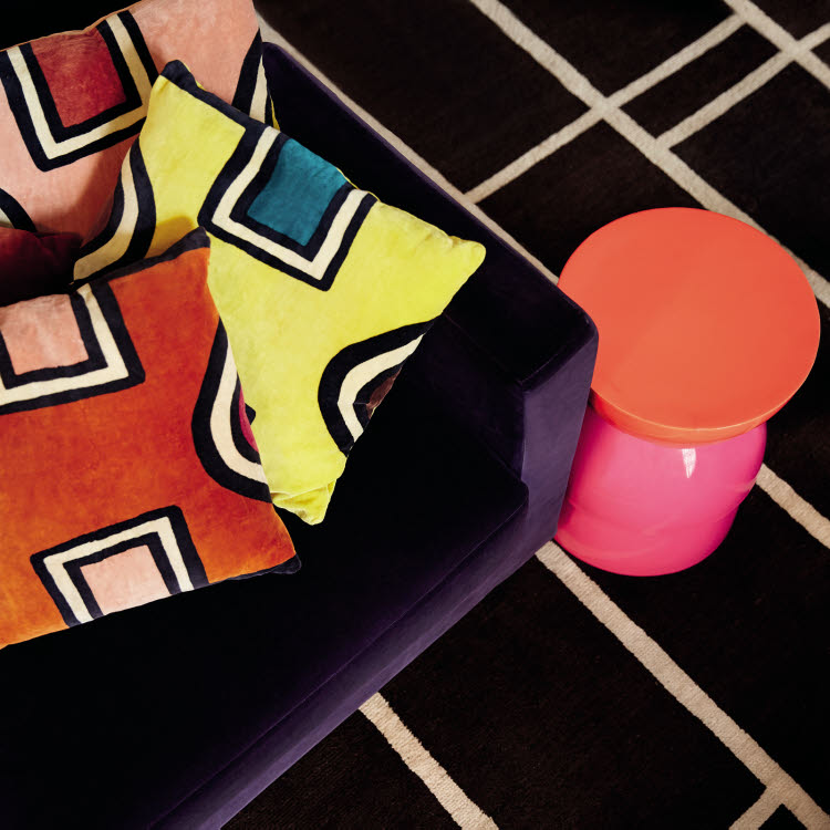 Cadeau thème DESIGN - Coussins India Mahdavi pour Monoprix. Cadeau thème DESIGN - Coussins India Mahdavi pour Monoprix.