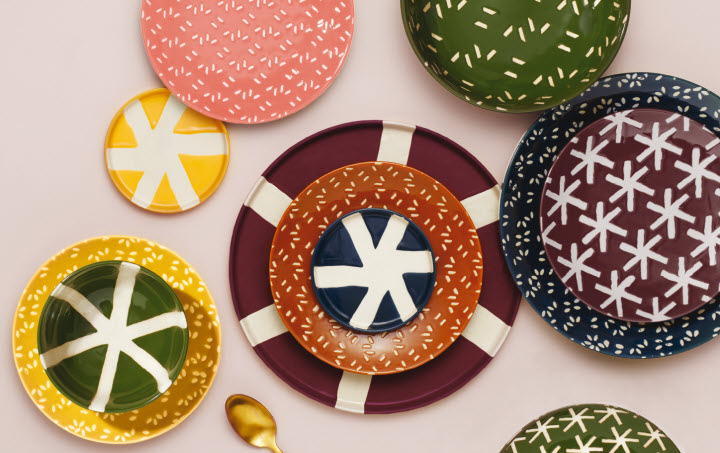 Cadeau thème 'MONDE' - Assiettes et plats India Mahdavi. Cadeau thème 'MONDE' - Assiettes et plats India Mahdavi.