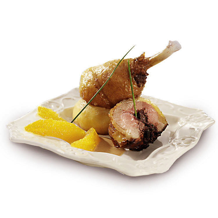 Chapon fermier rôti, pommes farcies au boudin noir Chapon fermier rôti, pommes farcies au boudin noir