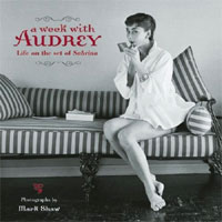 Le Charme selon Audrey sur le tournage de Sabrina Le Charme selon Audrey sur le tournage de Sabrina