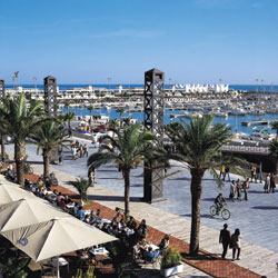Barcelone, Port Olímpic. © Turisme de Barcelona / Espai d’Imatge Barcelone, Port Olímpic. © Turisme de Barcelona / Espai d’Imatge