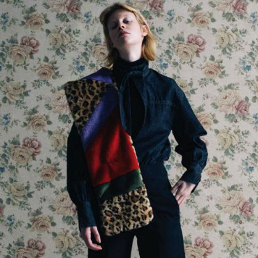 Imprimé léopard : étole MUVEIL - Hiver 2018. Imprimé léopard : étole MUVEIL - Hiver 2018.