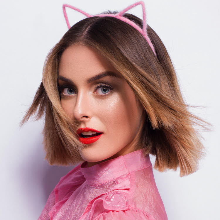 Coiffure cheveux mi-longs Bruno ESTATOFF - Printemps-été 2018.