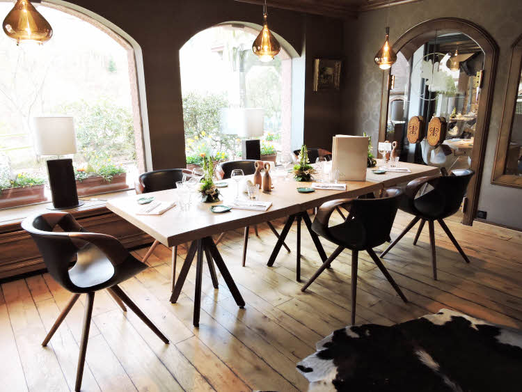 Restaurant de La Cheneaudière © Droits réservés. Restaurant de La Cheneaudière © Droits réservés.