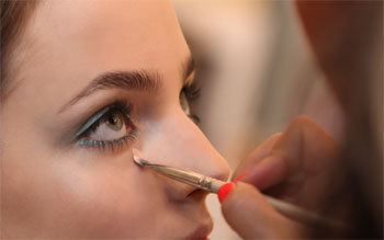 Maquillage du défilé Lee Young Hee par Make-Up For Ever Maquillage du défilé Lee Young Hee par Make-Up For Ever