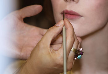 Maquillage du défilé AVH by Anne Valérie Hash par Make-Up For Ever