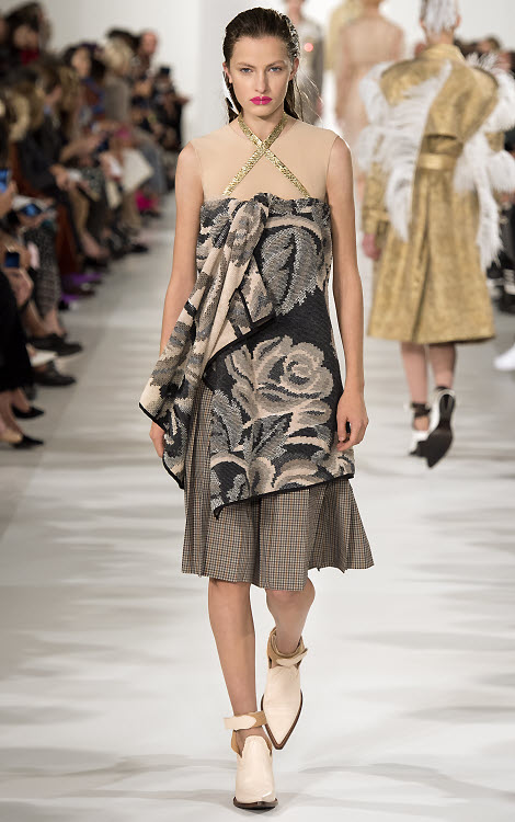 Idée mode n° 10 - Le plaid bustier MAISON MARGIELA Idée mode n° 10 - Le plaid bustier MAISON MARGIELA