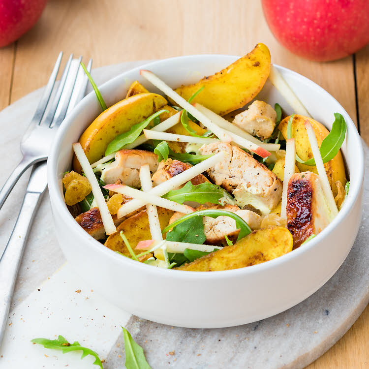 Salade poulet citronné, pommes Pink Lady® au curry, sauce yaourt Salade poulet citronné, pommes Pink Lady® au curry, sauce yaourt