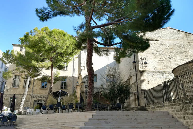 Placette dans le quartier historique de Montpellier © ABCfeminin.com.