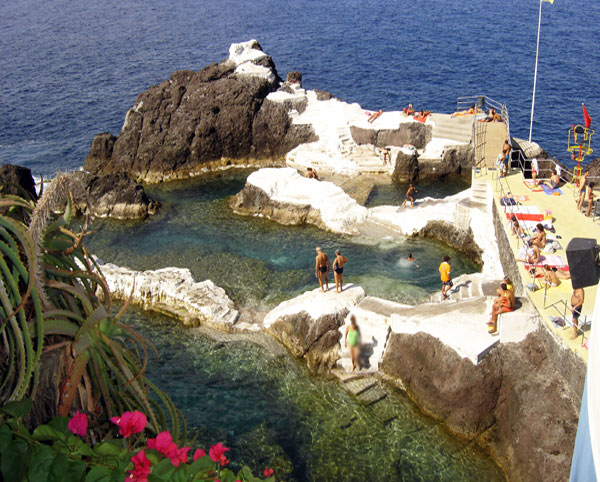 Piscine naturelle Doca do Cavacas à Funchal © DRTM.