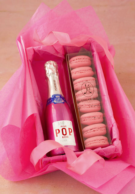 Champagne Pink Pop de la maison Pommery et macarons framboises Kayser Champagne Pink Pop de la maison Pommery et macarons framboises Kayser