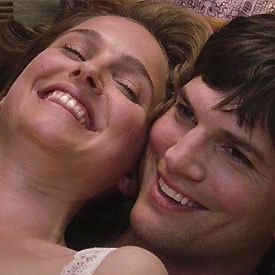 Asthton Kutcher et Natalie Portman dans Sex Friends