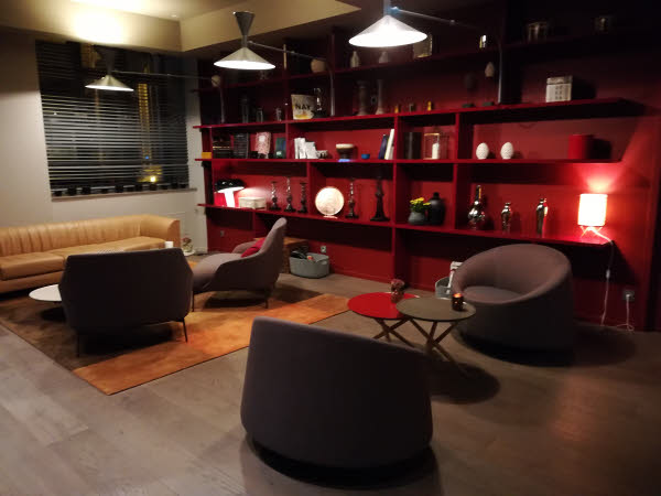 Espace Club de l'Hôtel OKKO à Lyon. Espace Club de l'Hôtel OKKO à Lyon.