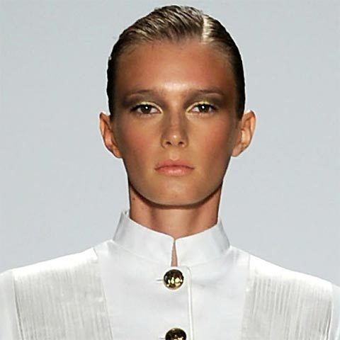 Coiffure du défilé Ruffian été 2011 Coiffure du défilé Ruffian été 2011