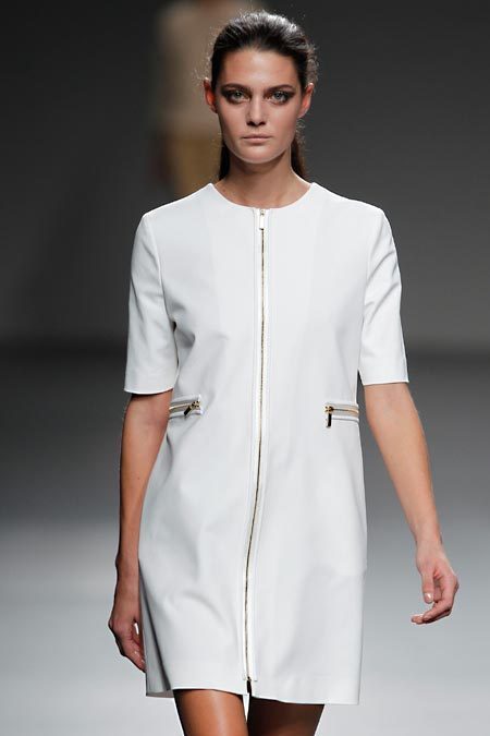 Robe épurée Angel Schlesser Robe épurée Angel Schlesser