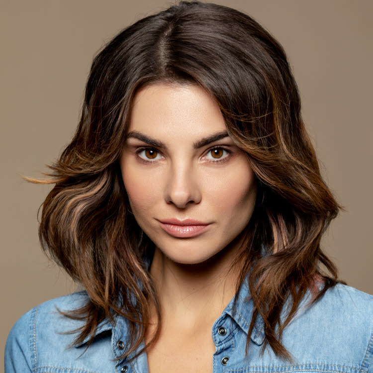 Coupe et coiffure cheveux longs Beata BOURILLON - Printemps-été 2019.