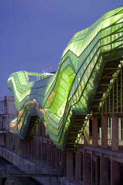 Cité de la Mode et du Design © JAKOB + MACFARLANE - Nicolas Borel - Mise en lumière par Yann Kersalé