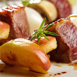 Recette Brochettes de magret de canard aux pommes Antarès® Recette Brochettes de magret de canard aux pommes Antarès®
