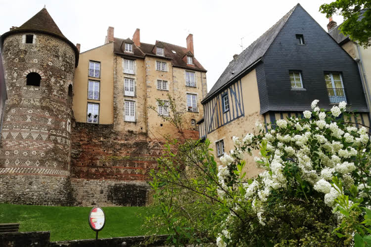 La muraille romaine du Mans © ABCfeminin.com.