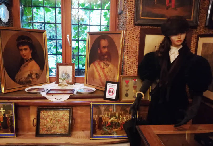 Musée de Sissi & Franz (Museum Bad Egart) à Parcines - Sud Tyrol © ABCfeminin.com. Musée de Sissi & Franz (Museum Bad Egart) à Parcines - Sud Tyrol © ABCfeminin.com.