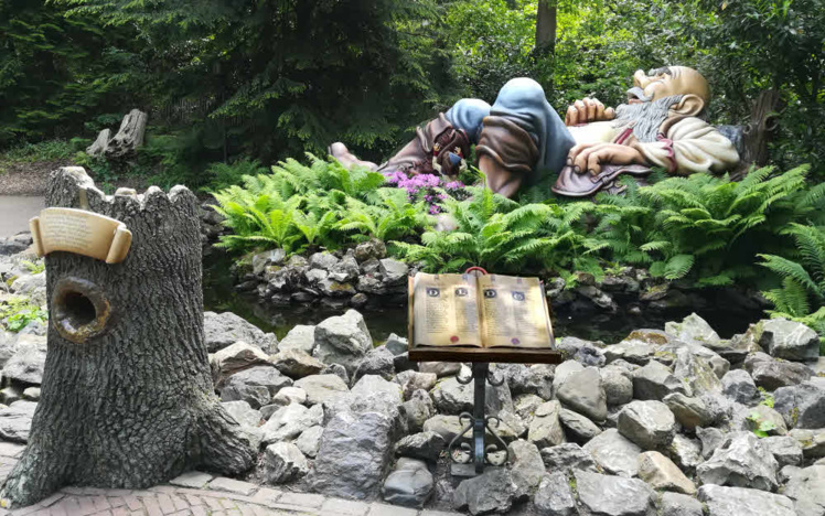 Le Petit Poucet du Bois des Contes à Efteling © ABCfeminin.com. Le Petit Poucet du Bois des Contes à Efteling © ABCfeminin.com.