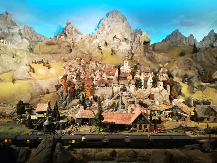 Diorama géant à Efteling © ABCfeminin.com. Diorama géant à Efteling © ABCfeminin.com.