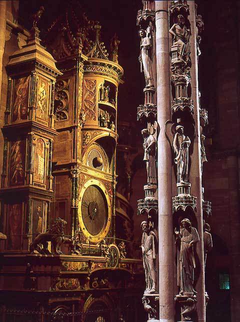 Horloge astronomique et pilier des anges dans la Cathédrale de Strasbourg