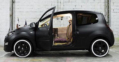 Nouvelle Renault Twingo, détournement artistique ! © Hans Jacobson Nouvelle Renault Twingo, détournement artistique ! © Hans Jacobson