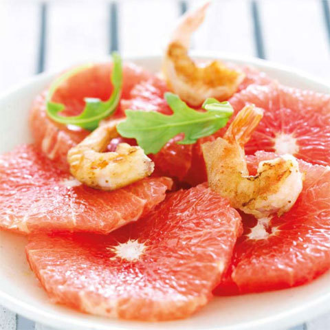Zoom recette carpaccio de pamplemousse, gambas croustillantes et roquette