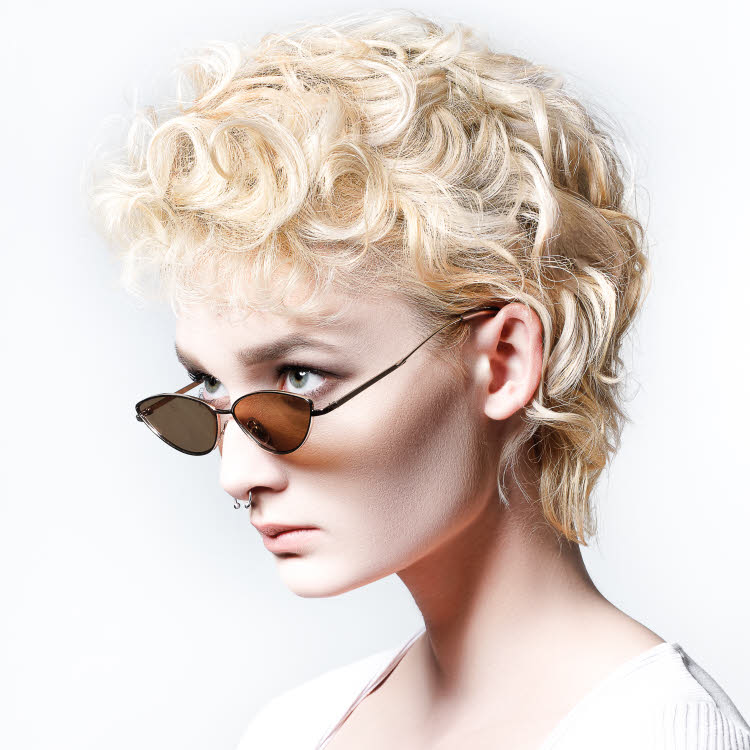 Coupe et coiffure cheveux courts - Coiffure Pierre Ginsburg pour REVLON Professional - Automne-hiver 2019-2020.