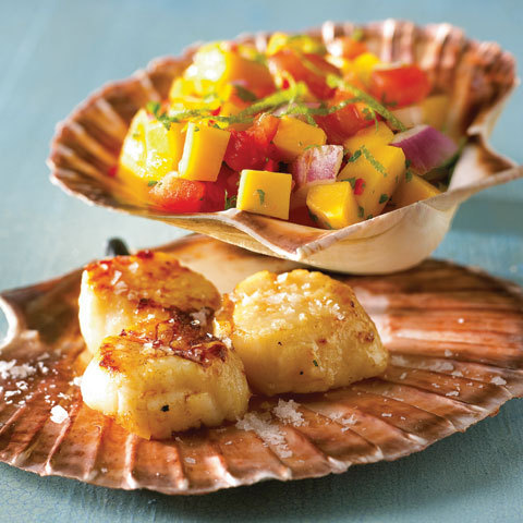Zoom saint-Jacques de Norvège grillées à la salsa de tomates © Centre des Produits de la Mer de Norvège