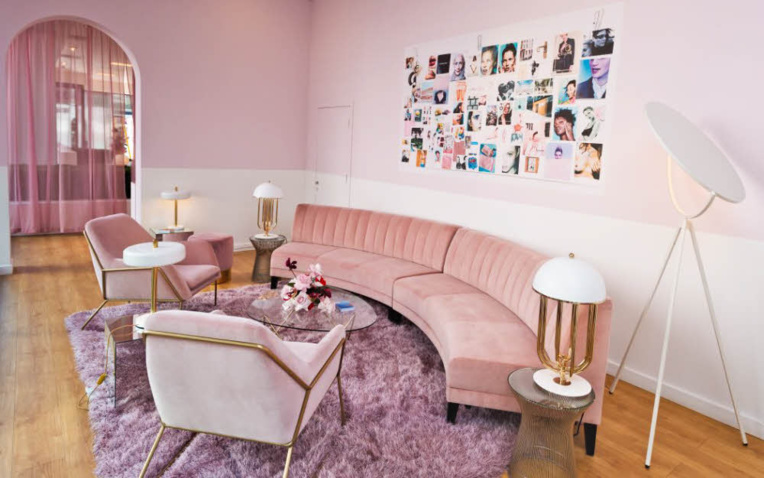 Luminaire Glossier Project. Luminaire Glossier Project.