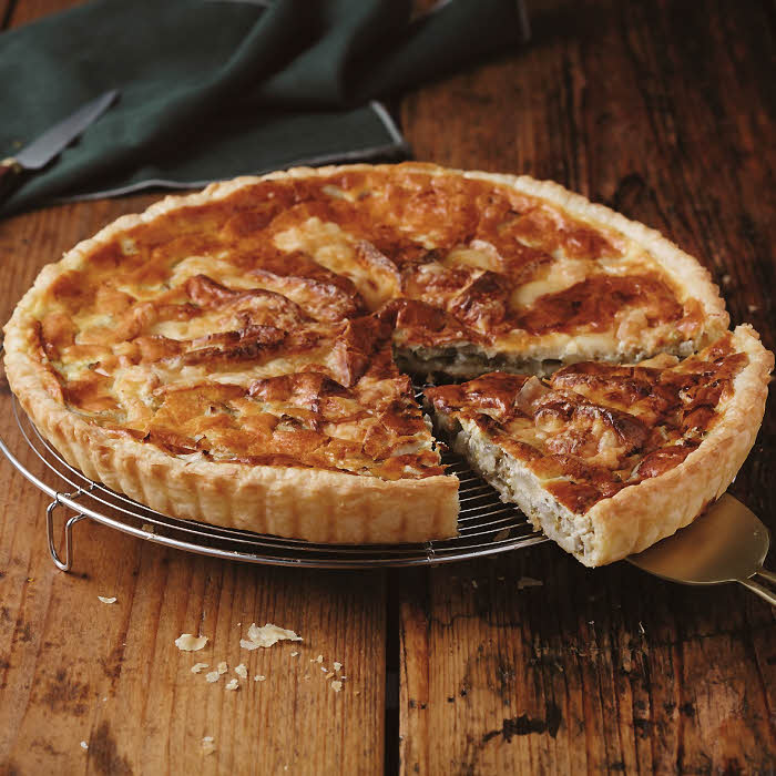 Quiche gourmande endives, comté, œufs et crème fraîche Quiche gourmande endives, comté, œufs et crème fraîche