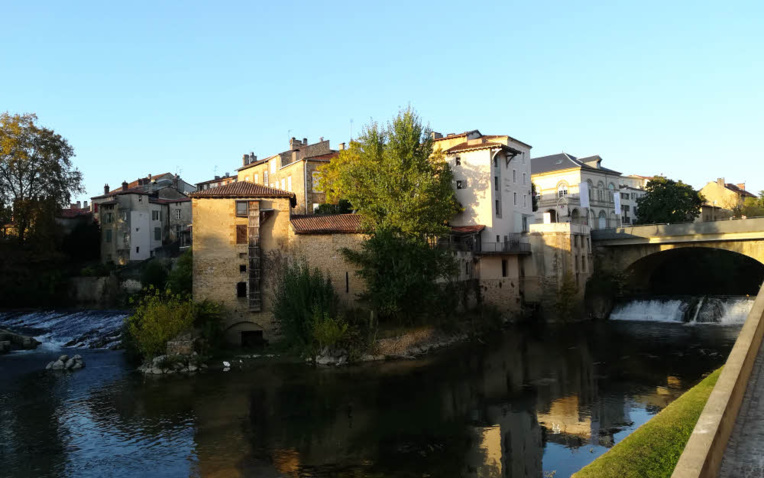 La rivière Midouze, au confluent du Midou et de la Douze, à Mont-de-Marsan © ABCfeminin.com.