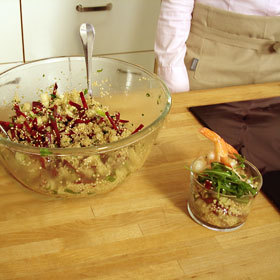 Salade croquante et acidulée pommes, betterave et quinoa Salade croquante et acidulée pommes, betterave et quinoa