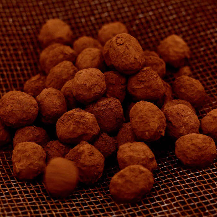 Les truffes au chocolat du chocolatier Patrick Roger. Les truffes au chocolat du chocolatier Patrick Roger.