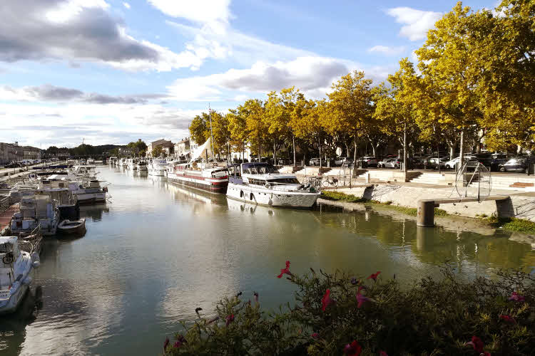 Le port de plaisance de Beaucaire © ABCfeminin.com.